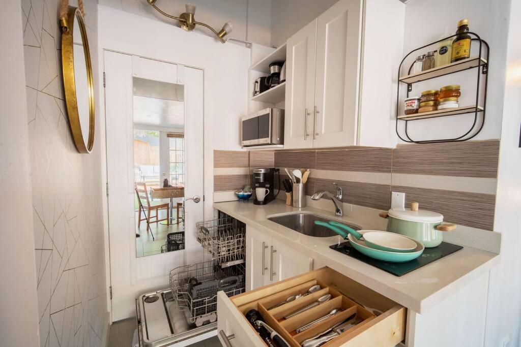 King Garden Suite/20 Mins To Dwntwn Vancouvr/Petok شمال فانكوفر المظهر الخارجي الصورة