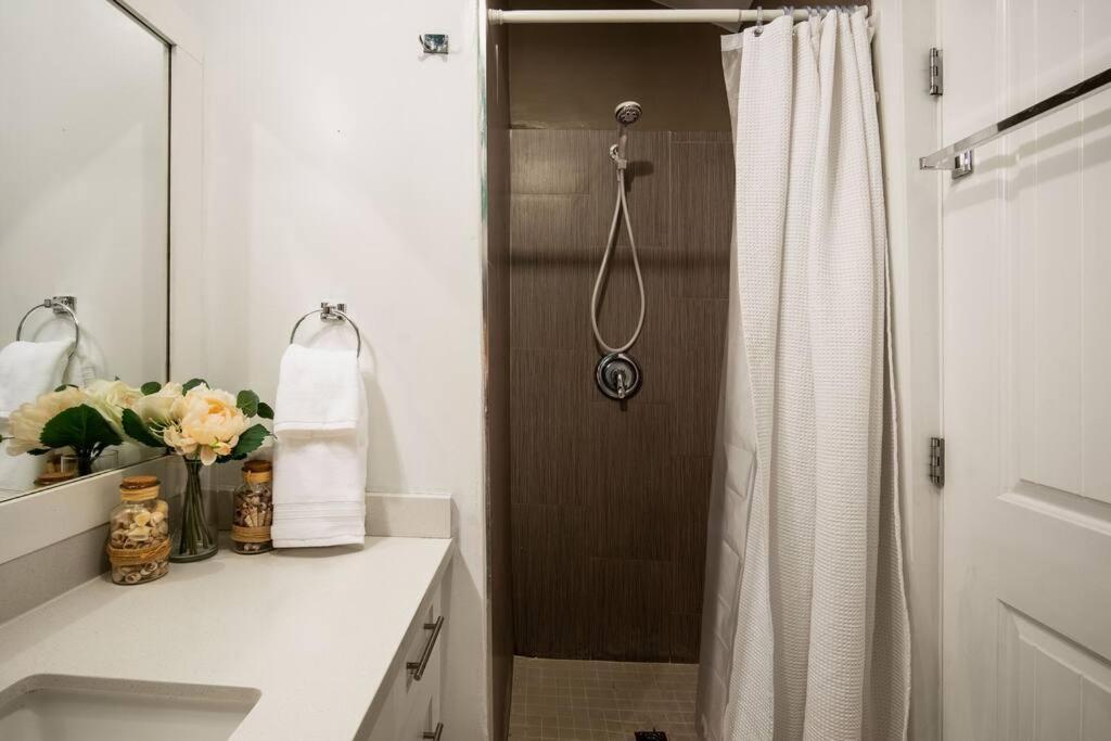 King Garden Suite/20 Mins To Dwntwn Vancouvr/Petok شمال فانكوفر المظهر الخارجي الصورة